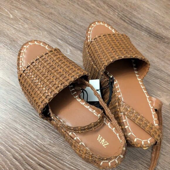 Platform Wedge Sandals - Picture 2 of 4